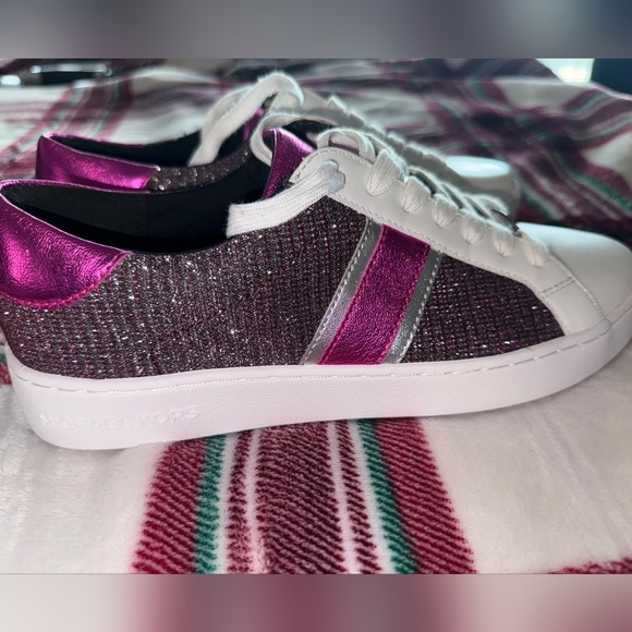 NWT MICHAEL KORS DONNA SNEAKERS SPARKLING SIZE 8.5 - Picture 4 of 9